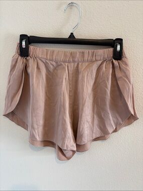 Silky beige lounge Shorts